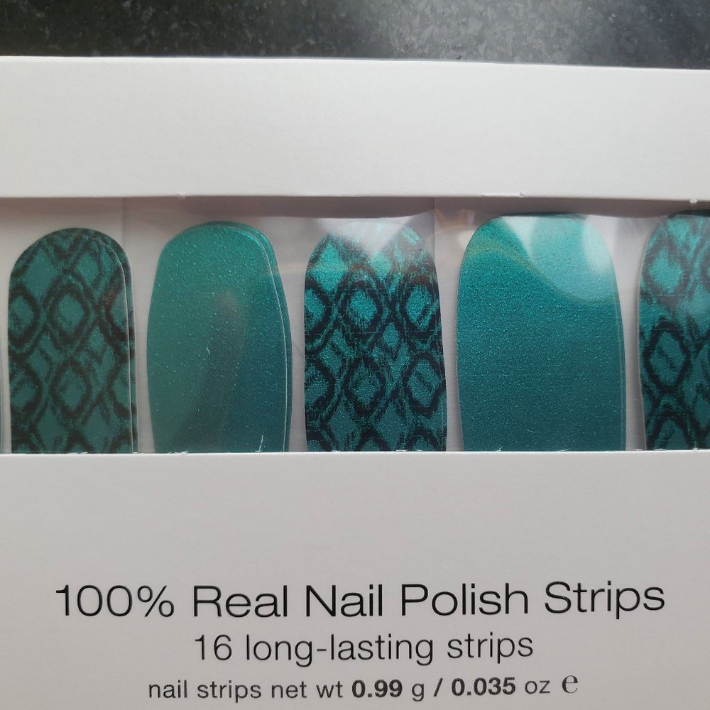 Snake My Day - Mixed Mani Green Shimmer Nail Polish Strips